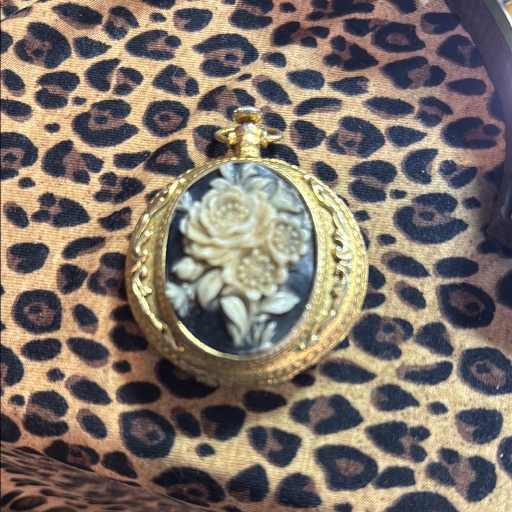Vintage Max Factor Compact with Mirror